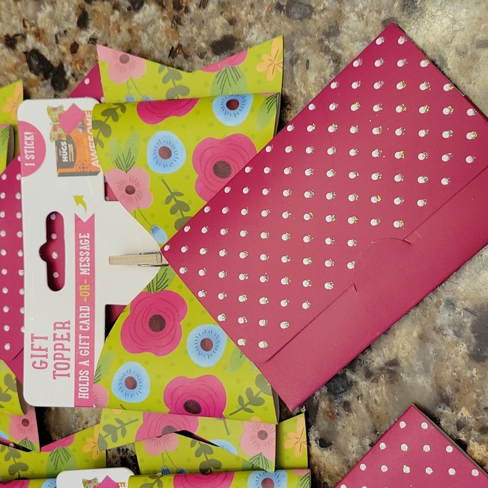 Awesome Gift Toppers NWT